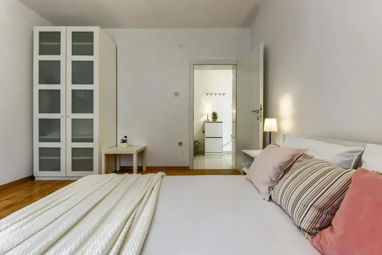 Lrs 2 Apartment In The Centar Of Zadar Croatia