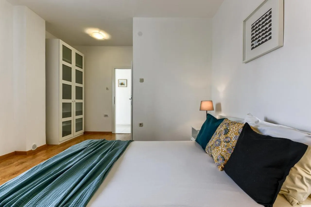 Lrs 2 Apartment In The Centar Of Zadar