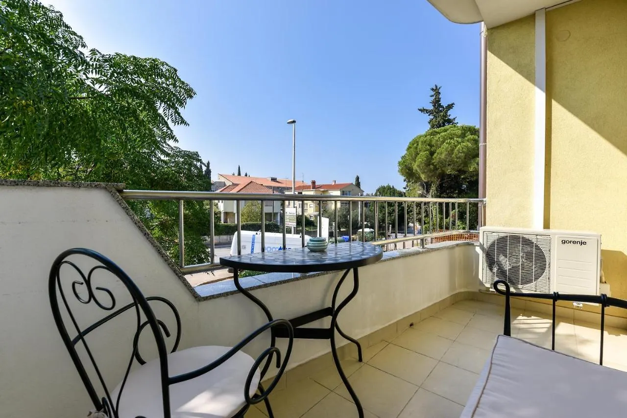 Lrs 2 Apartment In The Centar Of Zadar