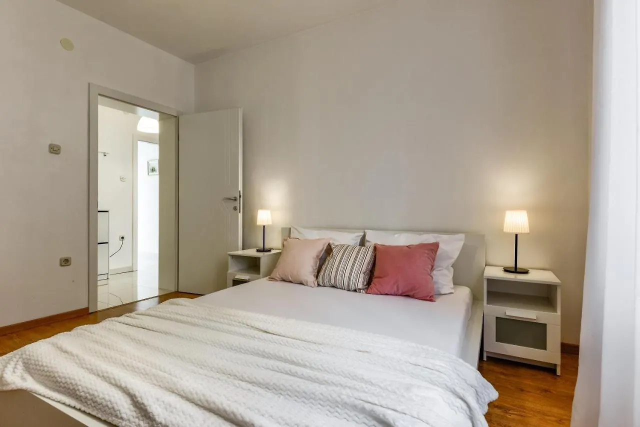 Lrs 2 Apartment In The Centar Of Zadar